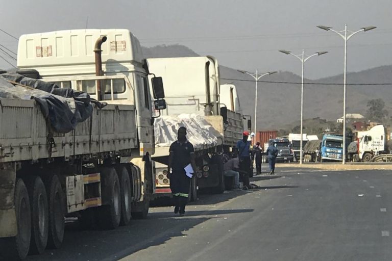 DETIDOS 30 CAMIONISTAS DURANTE MANIFESTAÇÃO EM MOÇAMBIQUE