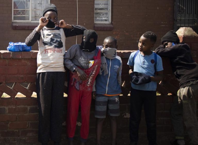 COVID-19: CONTÁGIOS EM ÁFRICA PODEM AUMENTAR “EXPONENCIALMENTE” DURANTE NATAL E FIM DE ANO – AFRICA CDC