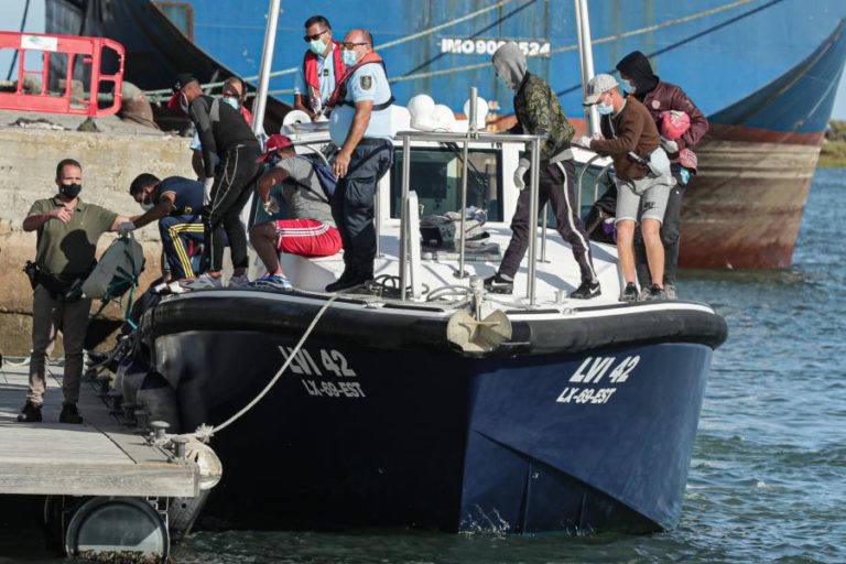 CHEGADAS DE IMIGRANTES ILEGAIS AO ALGARVE NÃO PERMITEM FALAR EM NOVA ROTA MIGRATÓRIA
