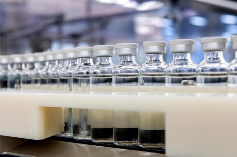 COVID-19: VACINA SANOFI-GSK ADIADA ATÉ PELO MENOS O QUARTO TRIMESTRE DE 2021