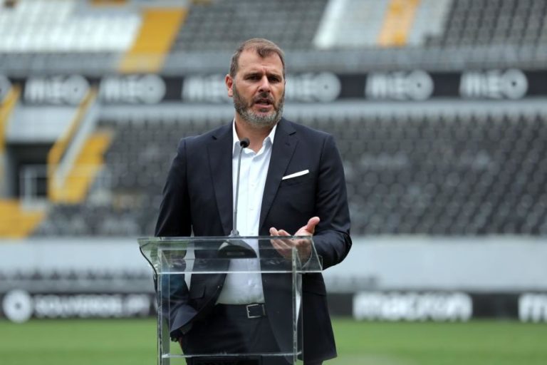 TREINADOR DO VITÓRIA PROMETE “HONRAR” MEMÓRIA DE RUI VIANA AO LONGO DA ÉPOCA