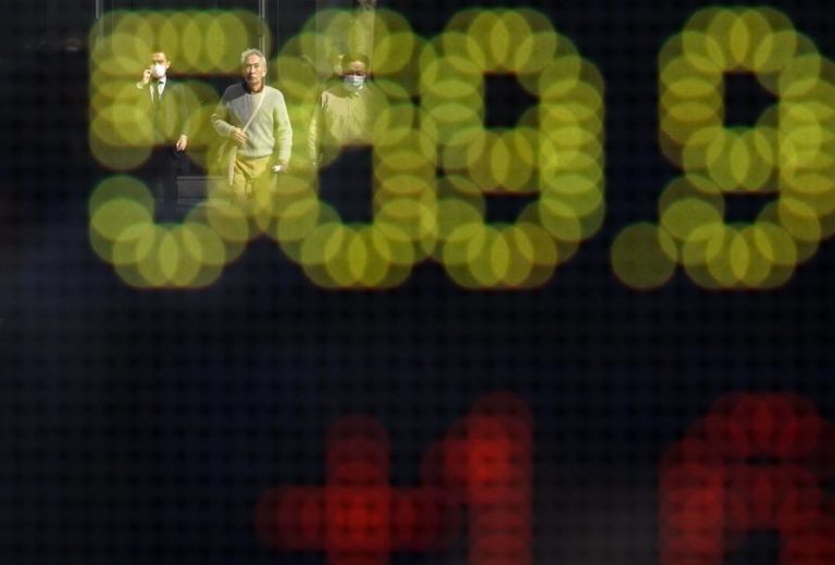 BOLSA DE TÓQUIO FECHA A PERDER 0,76%