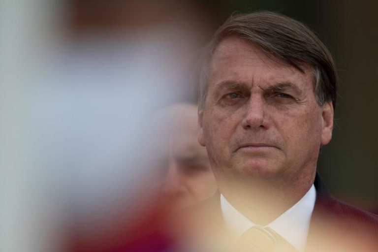 JAIR BOLSONARO PARTICIPOU NO LANÇAMENTO DE SUBMARINO CONSTRUÍDO POR BRASIL E FRANÇA