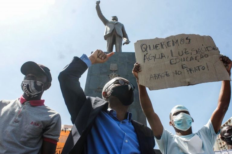 ANGOLANOS EM FRANÇA MANIFESTAM “SOLIDARIEDADE” A PROTESTOS EM ANGOLA