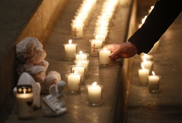 SOBE PARA CINCO O NÚMERO DE MORTOS EM ATROPELAMENTO NA ALEMANHA