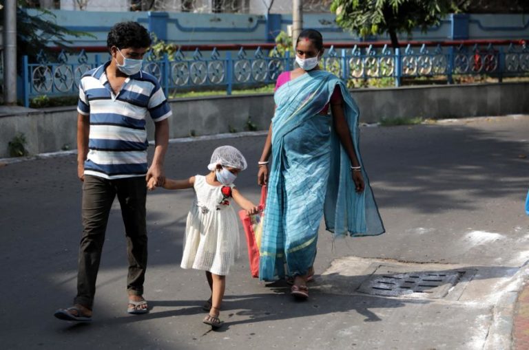 DOENÇA MISTERIOSA EM CIDADE DO SUL DA ÍNDIA CAUSA CENTENAS DE INTERNAMENTOS
