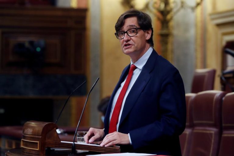 COVID-19: ESPANHA PROÍBE VIAGENS ENTRE COMUNIDADES NO NATAL EXCETO PARA REUNIÕES FAMILIARES