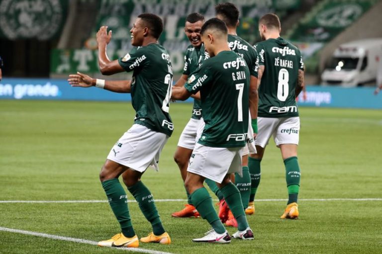 ABEL FERREIRA LEVA O PALMEIRAS ÀS MEIAS-FINAIS DA TAÇA LIBERTADORES