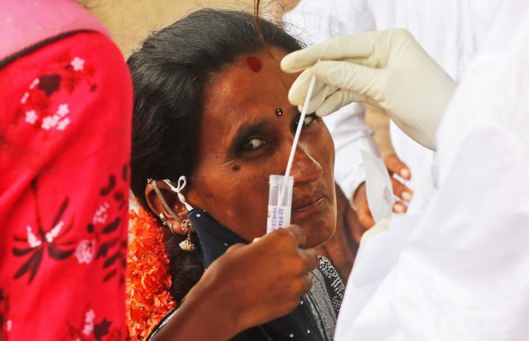 COVID-19: ÍNDIA COM 402 MORTOS E 32.080 CASOS NAS ÚLTIMAS 24 HORAS