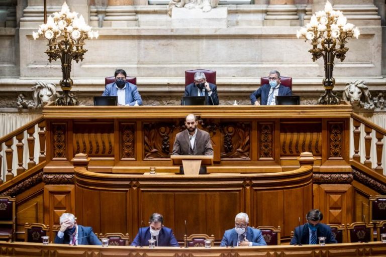 COVID-19: PARLAMENTO APROVA PROLONGAMENTO DO ESTADO DE EMERGÊNCIA