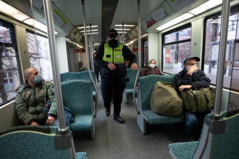 COVID-19: ALEMANHA ULTRAPASSA OS 20 MIL MORTOS E REGISTA MÁXIMO DE NOVAS INFEÇÕES