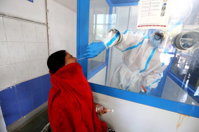 COVID-19: ÍNDIA COM 414 MORTOS E 29.398 CASOS NAS ÚLTIMAS 24 HORAS