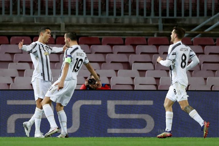 RONALDO PROCURA SEXTO TROFÉU THE BEST PERANTE CONCORRENTES MESSI E LEWANDOWSKI
