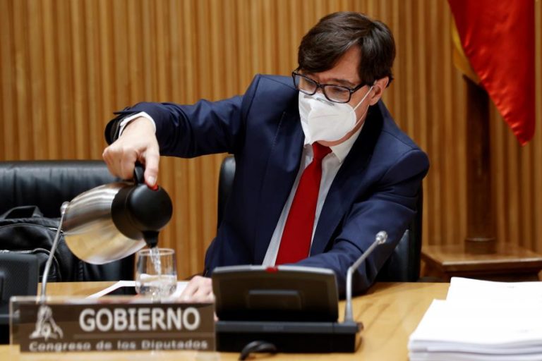 COVID-19: ESPANHA COMEÇA A VACINAR NO DOMINGO 27 DE JANEIRO – MINISTRO