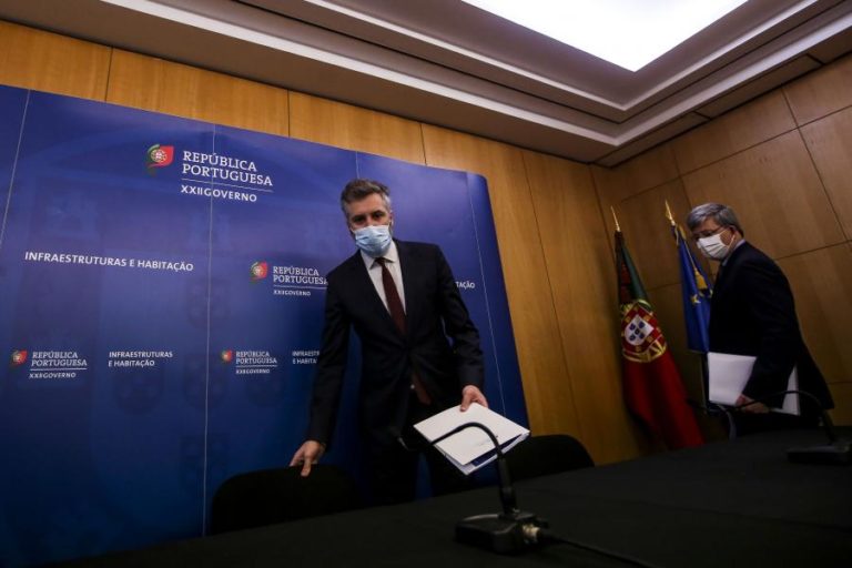 TAP: NEELEMAN PERDEU 169 ME QUANDO SAIU DA COMPANHIA — PEDRO NUNO SANTOS