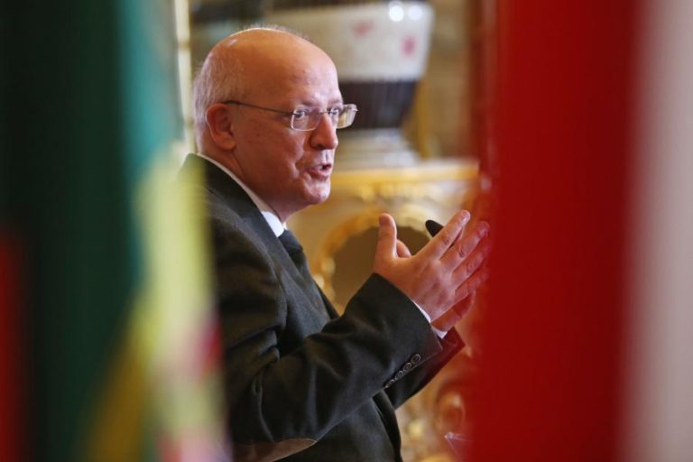 MOÇAMBIQUE/ATAQUES: SANTOS SILVA DIZ QUE MISSÃO DA UE OCORRERÁ DENTRO DE SEMANAS