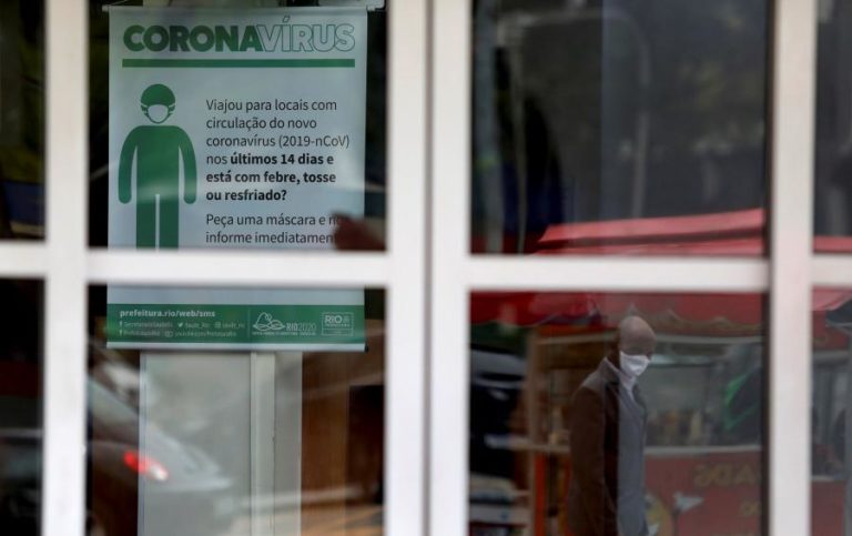 COVID-19: BRASIL REGISTA 964 MORTES E MAIS DE 42 MIL INFEÇÕES EM 24 HORAS