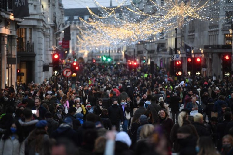 COVID-19: REINO UNIDO COM 144 MORTES E 18.447 NOVOS CASOS NAS ÚLTIMAS 24 HORAS