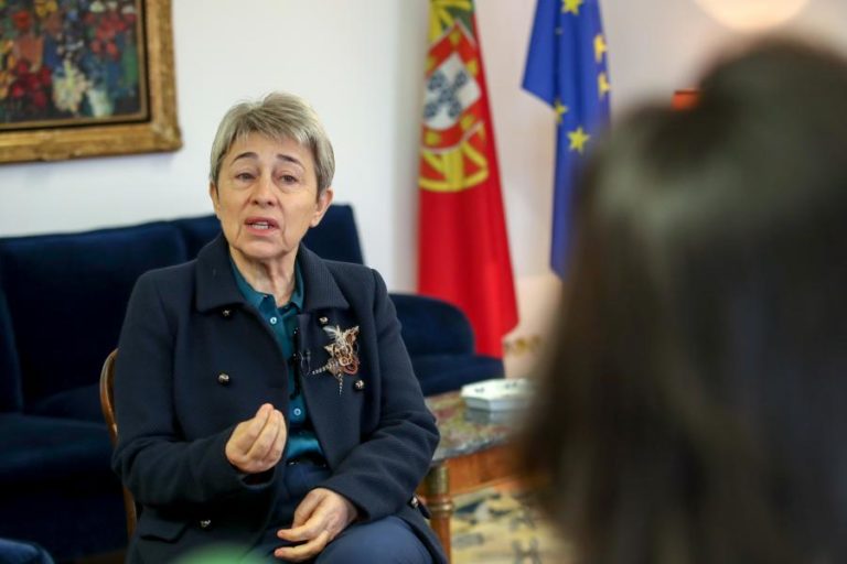 COVID-19: NATAL EM PORTUGAL COM MENOS EMIGRANTES DEVIDO ÀS RESTRIÇÕES, MEDO E CRISE – GOVERNO