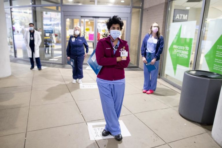 COVID-19: EUA REGISTAM MAIS DE 1.500 MORTOS E QUASE 190 MIL CASOS EM 24 HORAS