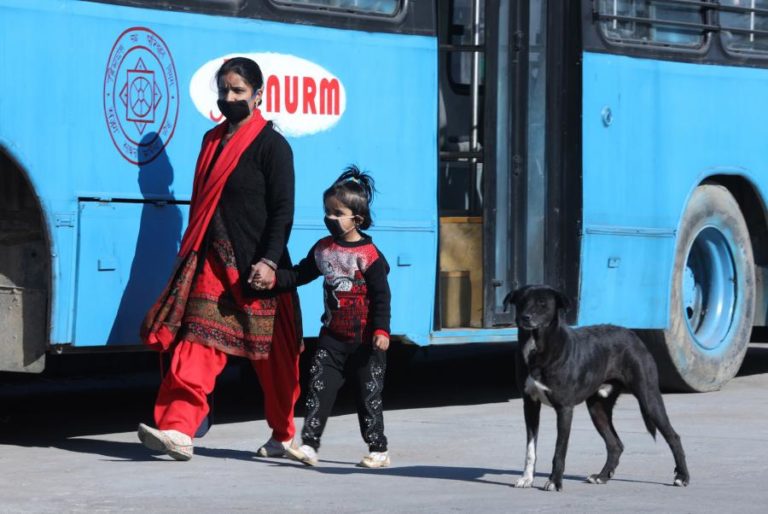 COVID-19: ÍNDIA COM 301 MORTES E MAIS DE 19 MIL CASOS NAS ÚLTIMAS 24 HORAS