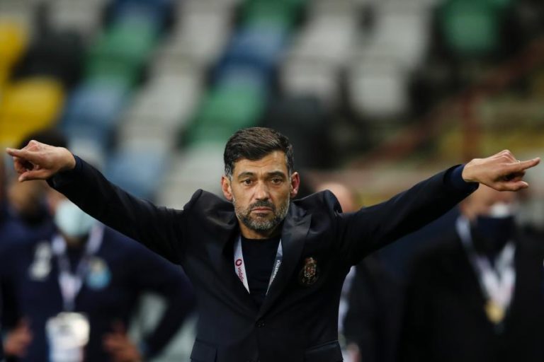 SÉRGIO CONCEIÇÃO APONTA JOGO COM O VITÓRIA DE GUIMARÃES COMO “MAIS UM FINAL”