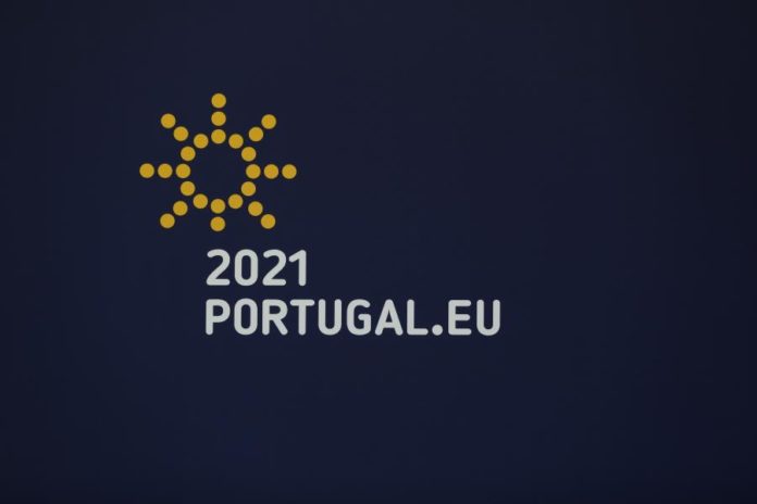 30330606.jpg