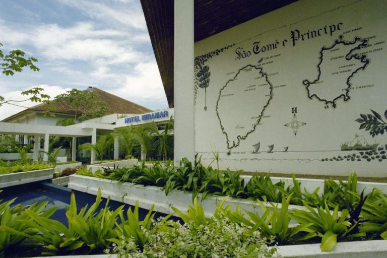 COVID-19: SÃO TOMÉ E PRÍNCIPE REGISTOU QUEDA DE 64,8% NA ENTRADA DE TURISTAS EM 2020