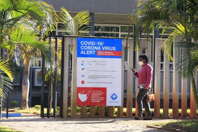 COVID-19: ZIMBABUÉ ENTRA EM CONFINAMENTO DURANTE 30 DIAS