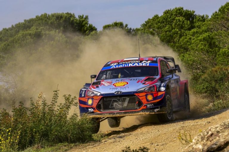 OTT TANÄK TERMINA PRIMEIRO DIA DO RALI DE MONTE CARLO NA FRENTE