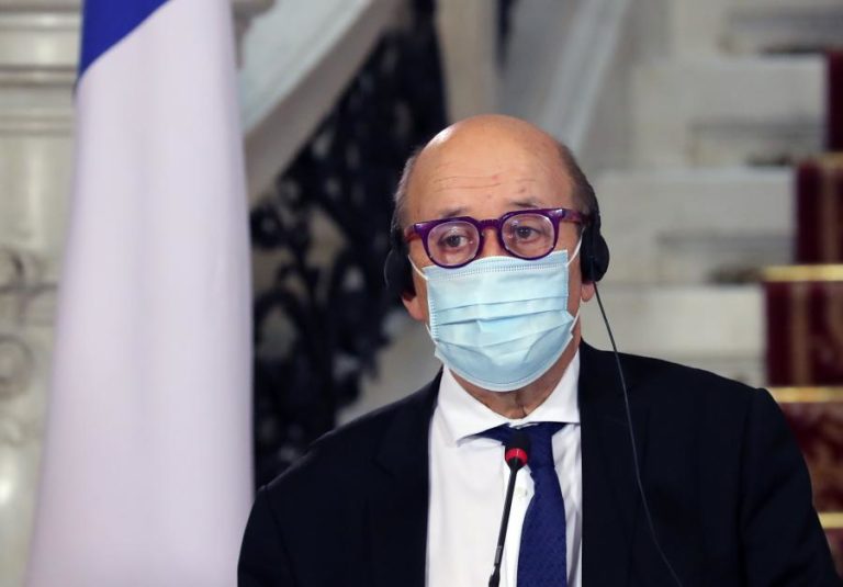 FRANÇA CONSIDERA DETENÇÕES NA RÚSSIA UM ATAQUE “INSUPORTÁVEL” AO ESTADO DE DIREITO