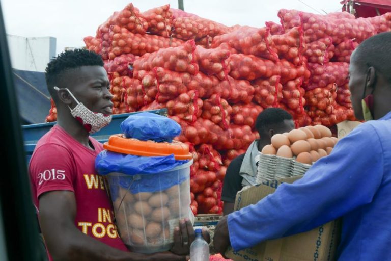 COVID-19: GOVERNO MOÇAMBICANO ASSEGURA DEVOLUÇÃO DE PRODUTOS ILEGALMENTE APREENDIDOS PELA POLÍCIA