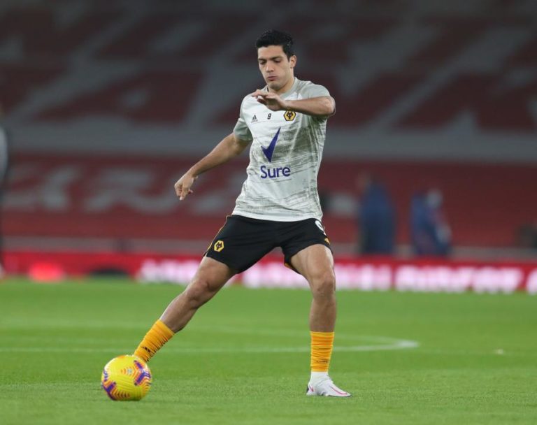 RAUL JIMÉNEZ JÁ REALIZA EXERCÍCIOS FÍSICOS NO WOLVES DE NUNO ESPÍRITO SANTO