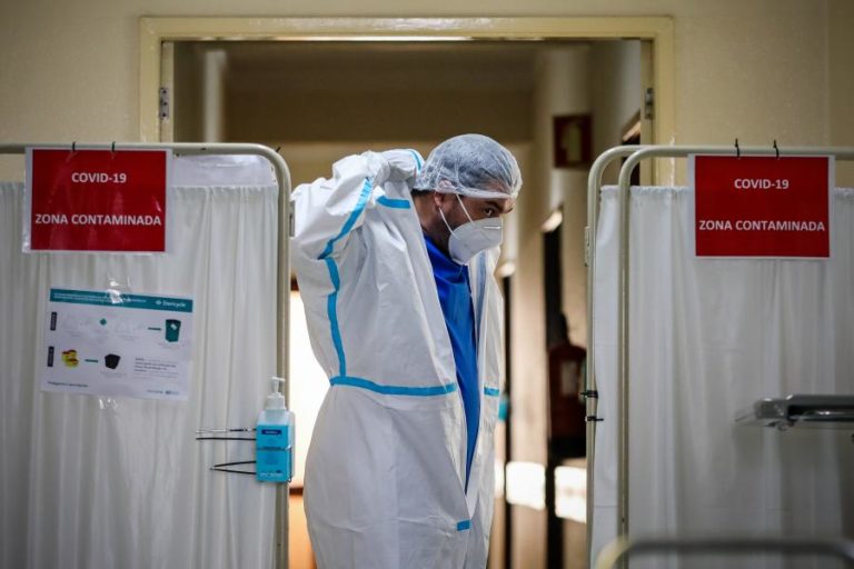 COVID-19: MÉDICOS RESPONSABILIZAM GOVERNO POR FALTA DE PLANEAMENTO E PEDEM MAIS MEIOS