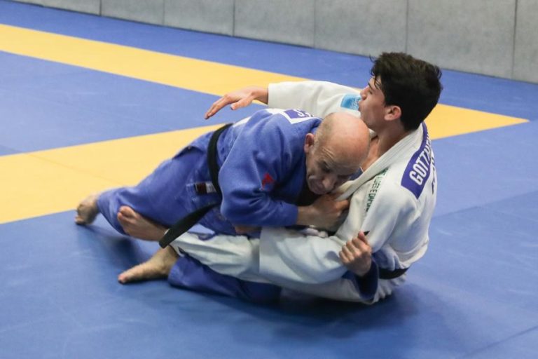 O ENVELHECIMENTO (MUITO) ATIVO DOS DESPORTISTAS