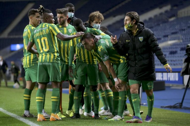 COVID-19: TONDELA DIZ QUE SURTO NÃO PÕE EM RISCO JOGO COM O BOAVISTA