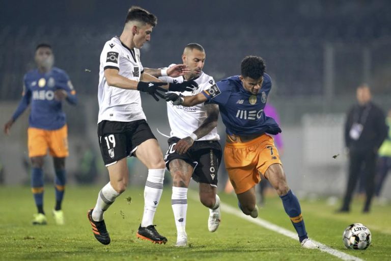 COVID-19: VITÓRIA GUIMARÃES COM BRUNO VARELA E PEPELU POSITIVOS
