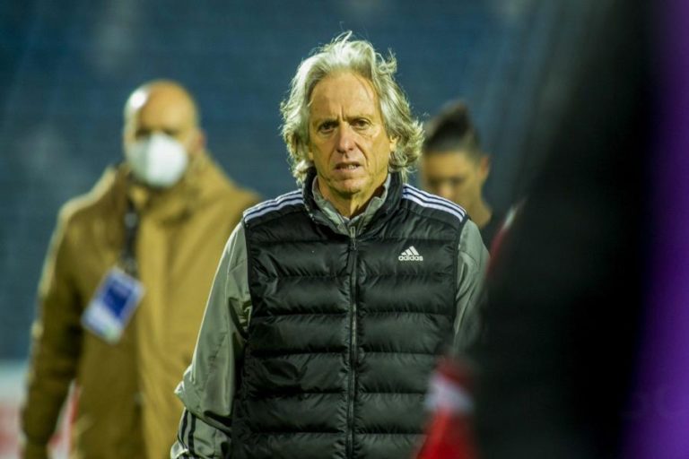 COVID-19: BENFICA CANCELA ANTEVISÃO DE JORGE JESUS À TAÇA DA LIGA