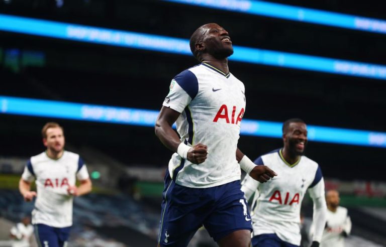 SISSOKO E SON COLOCAM TOTTENHAM, DE MOURINHO, NA FINAL DA TAÇA DA LIGA INGLESA