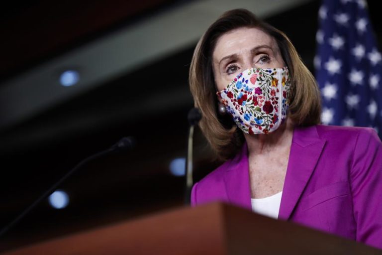ELEIÇÕES/EUA: PELOSI PEDE A GENERAIS PARA RECUSAREM CÓDIGOS NUCLEARES A TRUMP