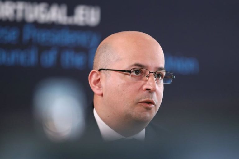 UE/PRESIDÊNCIA: JOÃO LEÃO PRESIDE HOJE, CONFINADO, A CONSELHO ECOFIN