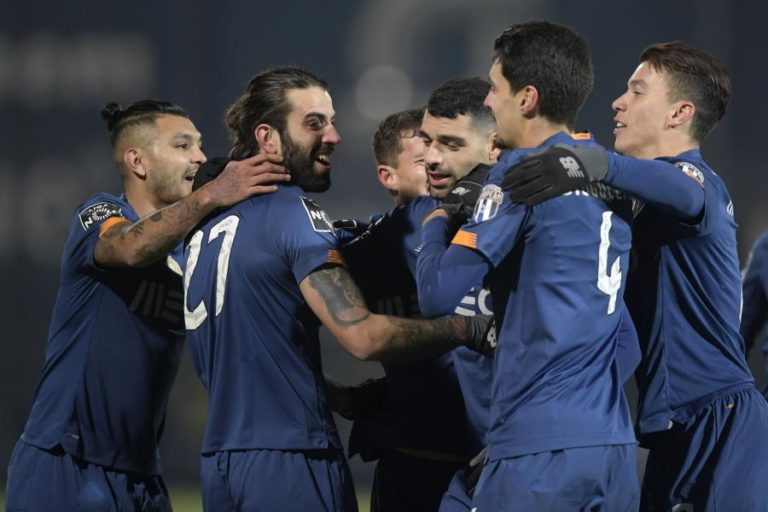 FC PORTO-BENFICA ‘AQUECE’ 14.º RONDA DA I LIGA COM O SPORTING À ‘ESPREITA’