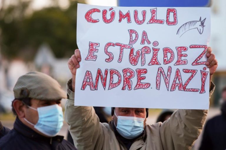 PRESIDENCIAIS: VENTURA MANDA “TRABALHAR” CIGANOS E ANTIFASCISTAS