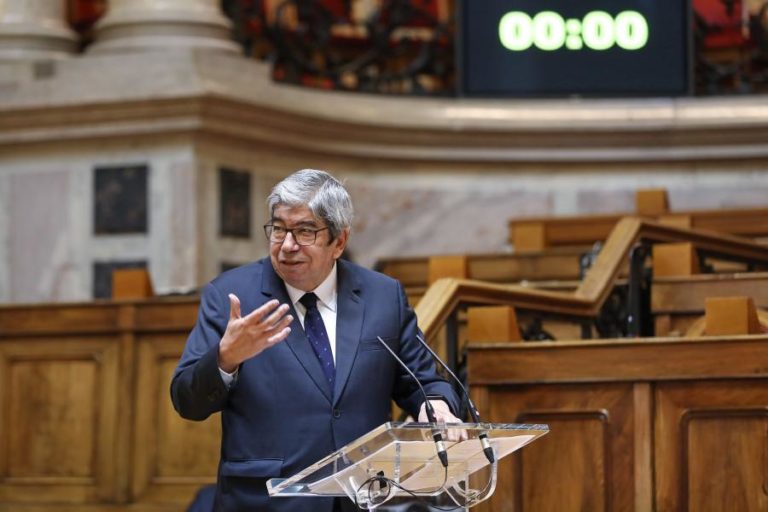 PRESIDENCIAIS: FERRO AFIRMA QUE VOTO NO DOMINGO É UM ATO DE RESISTÊNCIA CONTRA O VÍRUS