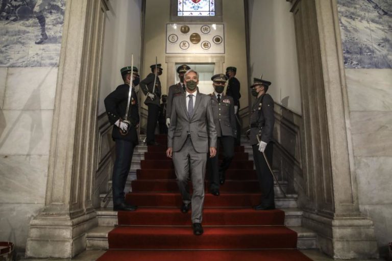 UE/PRESIDÊNCIA: UE DEVE DESENVOLVER CAPACIDADES MILITARES SOB PENA DE TRAIR OS SEUS VALORES – MINISTRO