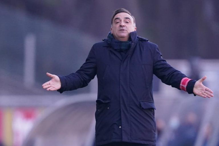 CARLOS CARVALHAL RECUSOU MEDALHA DA TAÇA DA LIGA POR TER SIDO MAL EXPULSO