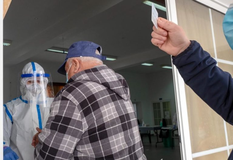 COVID-19: AÇORES COM 33 NOVOS CASOS E 183 DOENTES RECUPERADOS