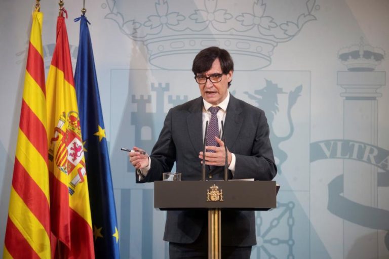 COVID-19: ESPANHA REGISTA O MAIOR INCREMENTO DE CASOS DURANTE UM FIM DE SEMANA