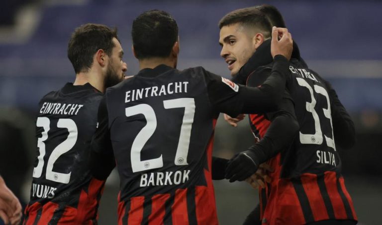 ANDRÉ SILVA BISA EM GOLEADA DO EINTRACHT FRANKFURT, LEIPZIG PERDE COM O MAINZ