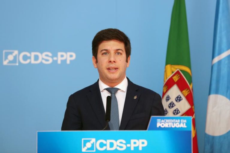 COVID-19: GOVERNO DEU “DUAS SEMANAS DE AVANÇO AO VÍRUS” – FRANCISCO RODRIGUES DOS SANTOS